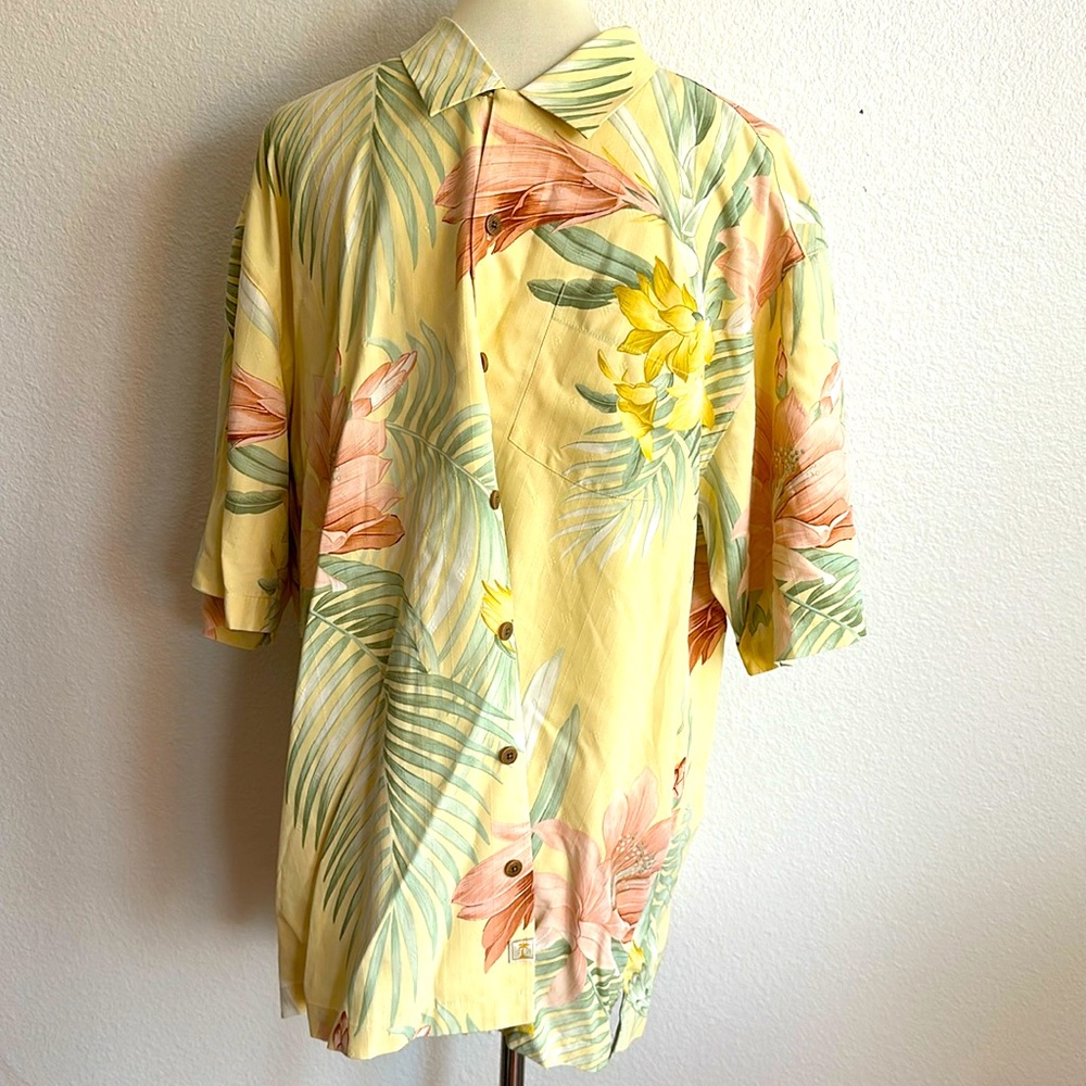 Tommy Bahama Short-Sleeve Shirt   Size XL